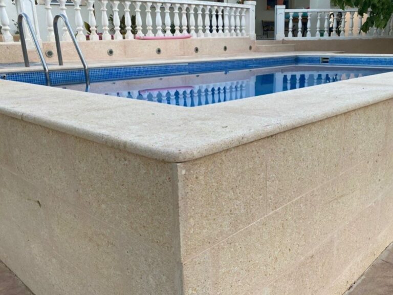 Chapados y piscinas – trabajo de Mármoles Carbonell